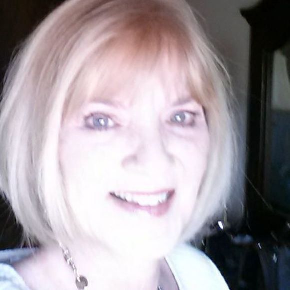 Meet your Posher, Carla - Picture 1 of 1